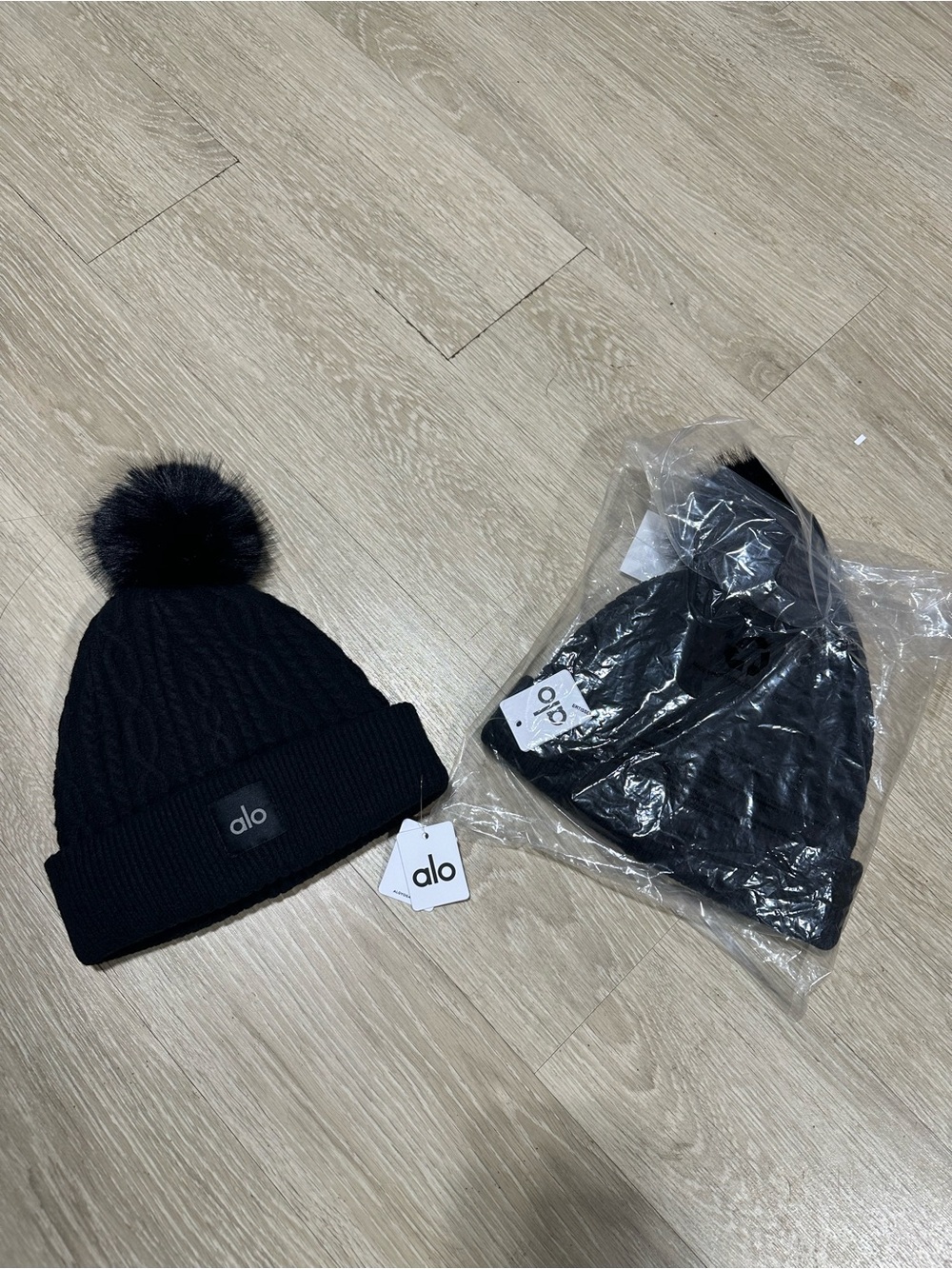 ALO Yoga Black Cable-Knit Pom Beanie - Picture 2 of 4